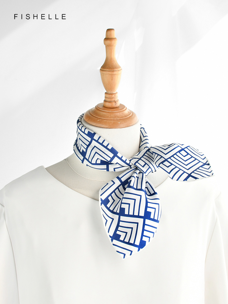 Cina Klasik Biru Putih Porsele - Scarf Silk Square ulasan dan harga