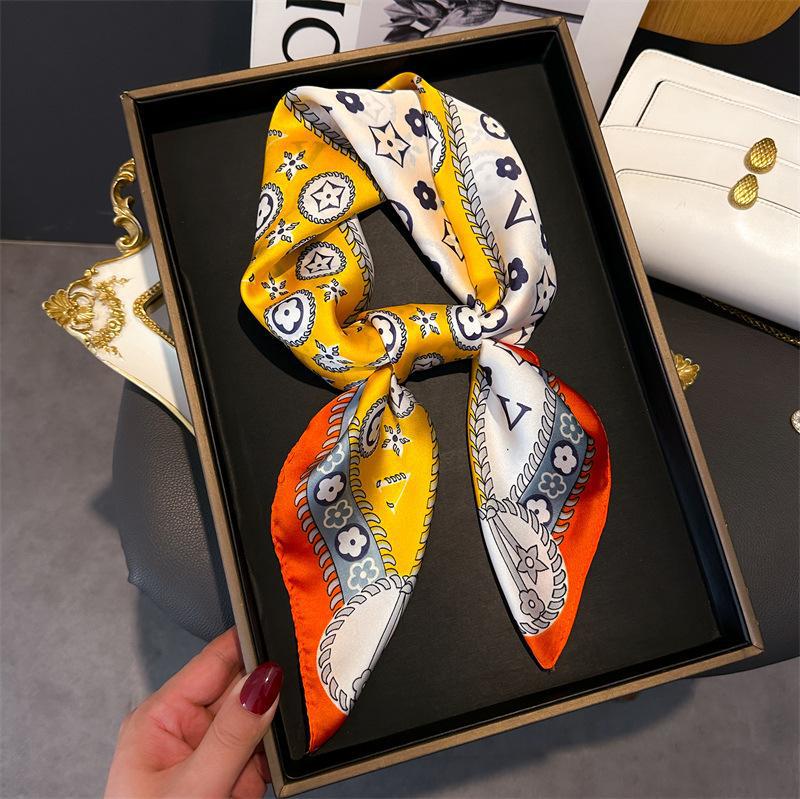 Syal Persegi 70cm untuk Wanita - Scarf Silk Square ulasan dan harga